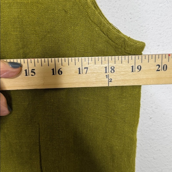Bryn WalkerFlax Olive Sleeveless linen Vest size Medium - Picture 2 of 8